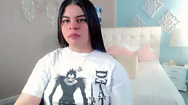 maddissonivanova online show from January 2026 07:10:02 PM