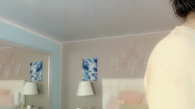 maddissonivanova online show from November 2025 07:17:01 PM