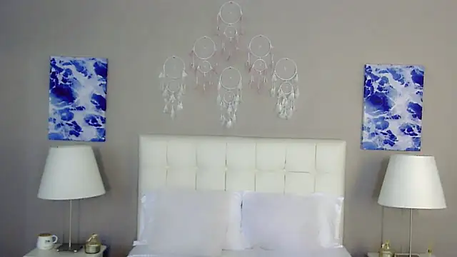 maddissonivanova online show from October 2025 07:14:01 PM