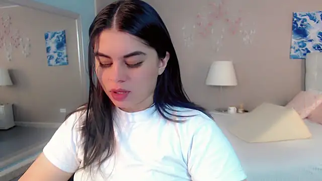 maddissonivanova online show from February 2026 07:13:01 PM