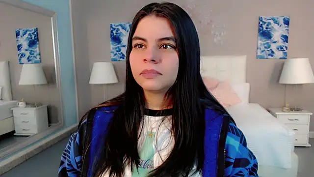 maddissonivanova online show from April 2026 07:06:02 PM