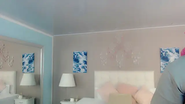 maddissonivanova online show from March 2026 07:06:02 PM