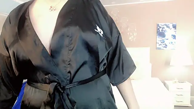 maddissonivanova online show from February 2026 07:03:01 PM