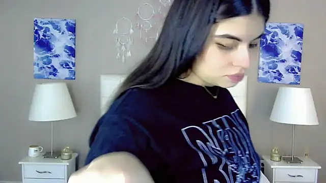 maddissonivanova online show from September 2025 06:47:02 PM