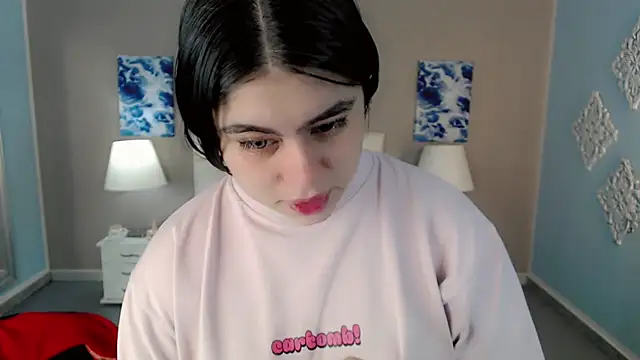 maddissonivanova online show from November 2025 07:07:01 PM