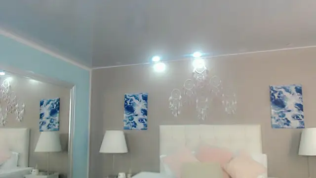 maddissonivanova online show from March 2026 06:56:01 PM