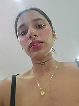 Lorena Mcfly online show from June 2026 12:22:01 PM