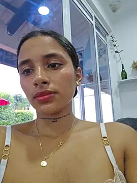Lorena Mcfly online show from May 2026 06:09:01 PM
