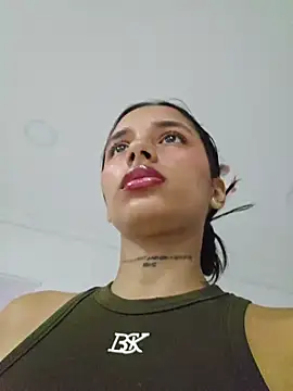 Lorena Mcfly online show from June 2026 11:33:02 AM