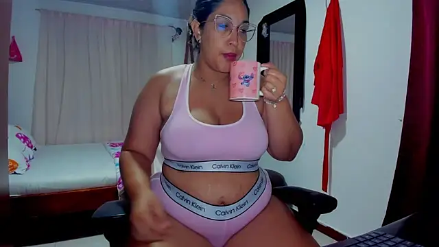 Ivy horse  online show from November 2025 04:05:01 AM