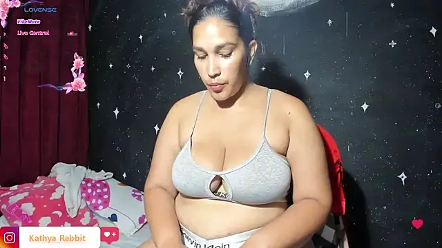 Ivy horse  online show from April 2026 01:45:01 AM