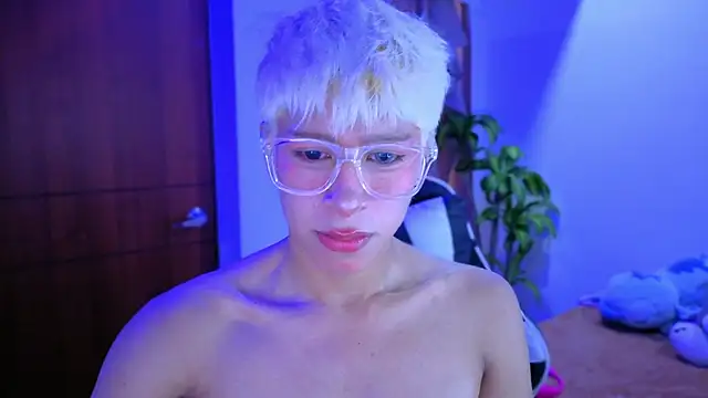 taichi bluy online show from November 2025 10:09:01 PM