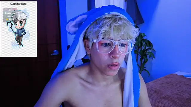 taichi bluy online show from November 2025 10:24:02 PM