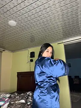 BELLAALEJA online show from November 2025 09:30:01 PM