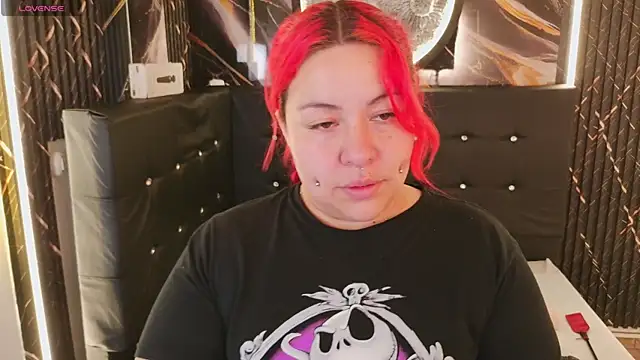 Witch Scarlet online show from April 2026 12:26:02 AM