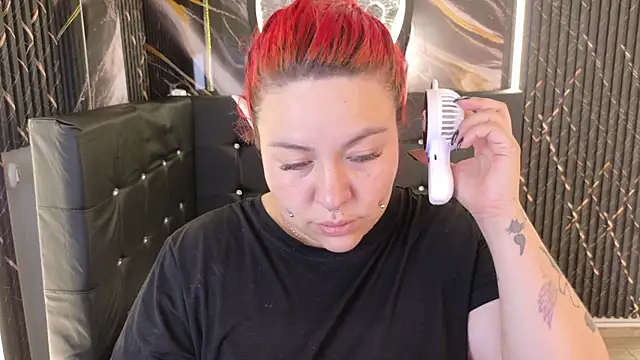 Witch Scarlet online show from April 2026 01:09:02 AM