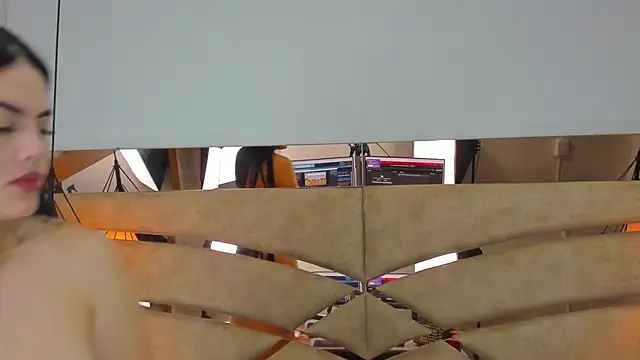 pamemiller1 online show from November 2025 11:04:01 AM