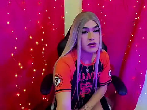 laxissh X online show from November 2025 10:32:01 PM