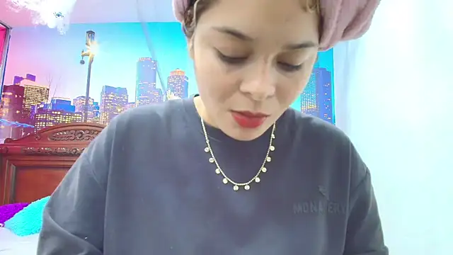 ESMERALDA-BLUE online show from October 2025 09:06:01 PM