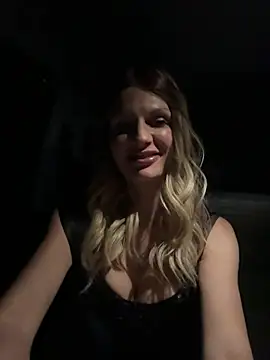 Isabella kiko online show from April 2026 07:37:02 PM