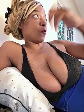 iriebusty online show from April 2026 11:22:02 AM