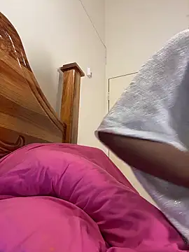 iriebusty online show from March 2026 04:08:01 PM