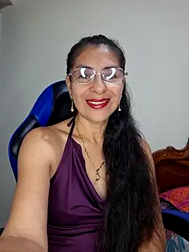 Natasha 50 online show from February 2026 07:03:01 PM