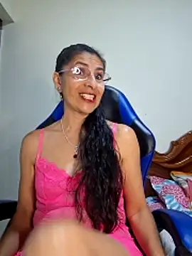 Natasha 50 online show from April 2026 01:07:01 AM