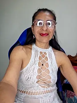 Natasha 50 online show from March 2026 05:20:01 PM