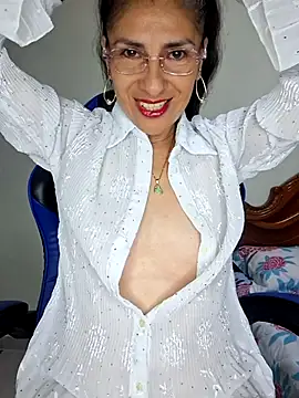 Natasha 50 online show from March 2026 01:03:01 AM