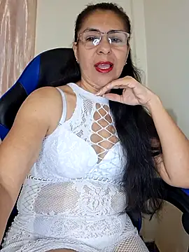 Natasha 50 online show from September 2025 01:05:01 AM