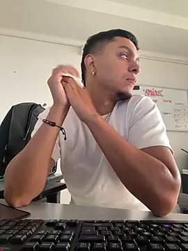 ANGELOGAO online show from March 2026 03:29:01 PM