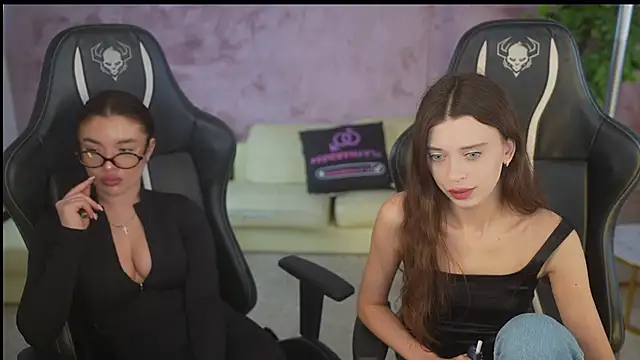 Regina Sweet054 online show from November 2025 07:18:01 PM