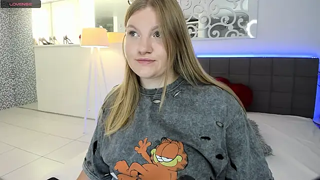 AshleyJoness online show from September 2025 05:02:02 AM