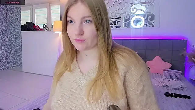 Snapshot of AshleyJoness chatting on November 2025 06:03:02 AM AshleyJoness online show from November 2025 06:03:02 AM