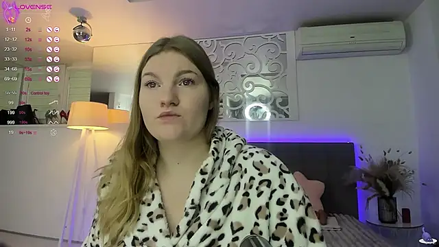 Snapshot of AshleyJoness chatting on November 2025 06:02:01 AM AshleyJoness online show from November 2025 06:02:01 AM