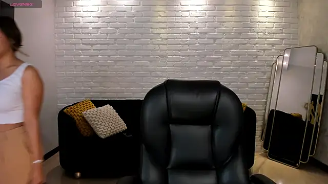 Snapshot of LiamCarterX chatting on November 2025 04:05:01 AM LiamCarterX online show from November 2025 04:05:01 AM