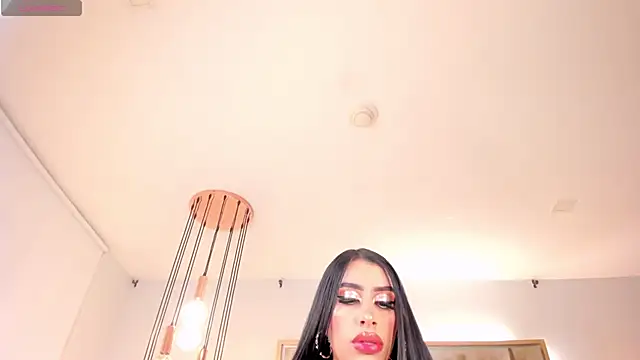 LeahLombardi  online show from January 2026 03:45:01 AM