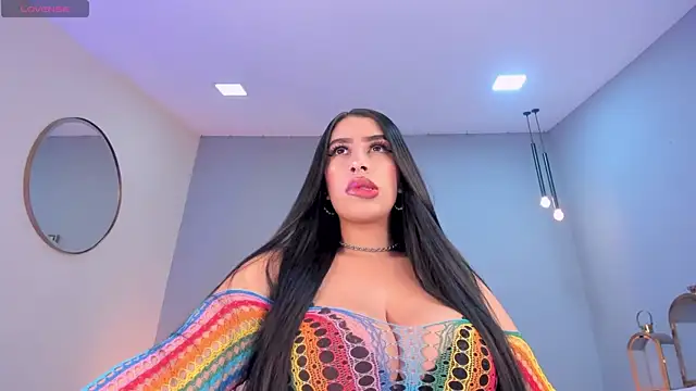 LeahLombardi  online show from December 2025 03:16:01 AM