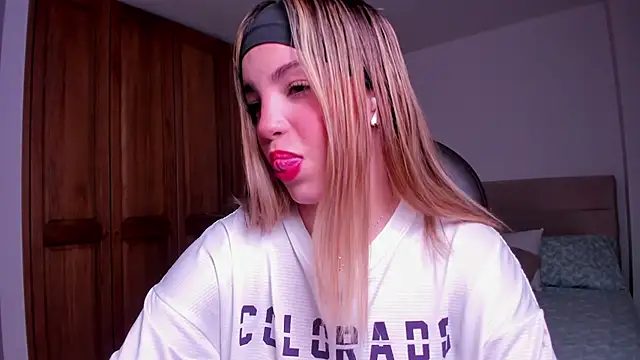 jana parissi online show from October 2025 07:26:02 PM
