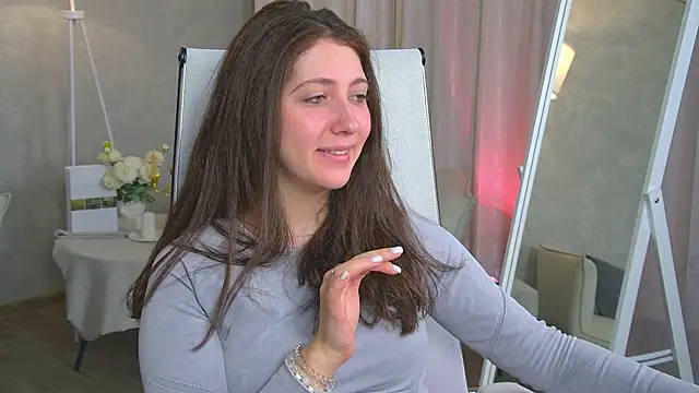 Mary Miiller online show from November 2025 07:29:01 AM