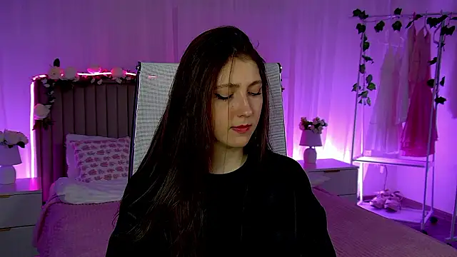 Mary Miiller online show from March 2026 08:20:01 AM