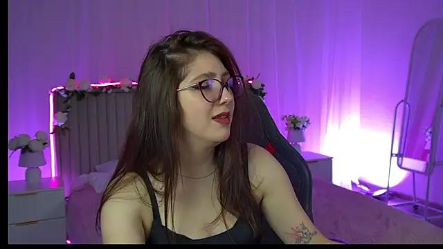 Mary Miiller online show from December 2025 12:37:01 PM