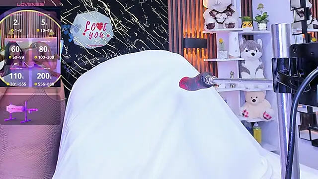 emma liz2 online show from October 2025 11:33:02 AM