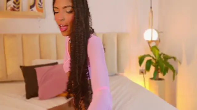 Emely Deluxe online show from April 2026 08:54:01 AM