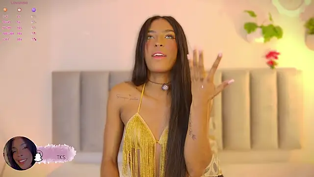 Emely Deluxe online show from February 2026 11:41:01 AM