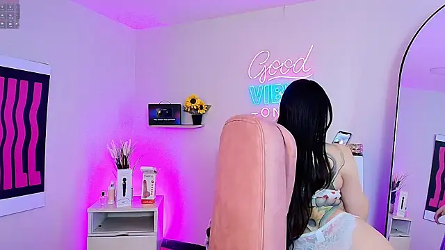 Alice Vixen online show from May 2026 12:14:01 PM
