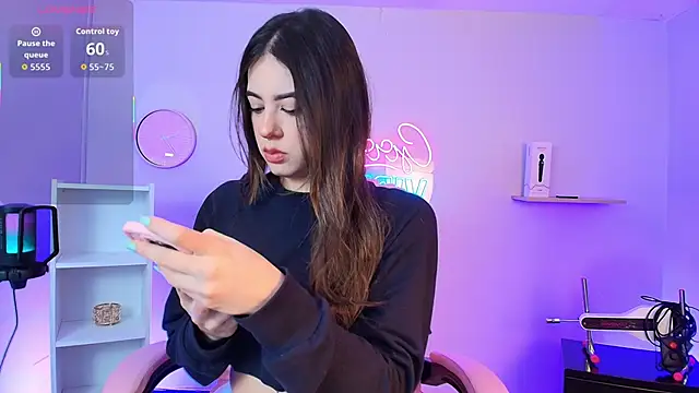 Alice Vixen online show from October 2025 12:18:01 PM