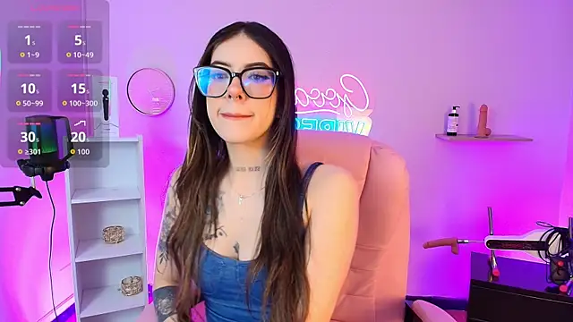 Alice Vixen online show from October 2025 12:24:02 PM