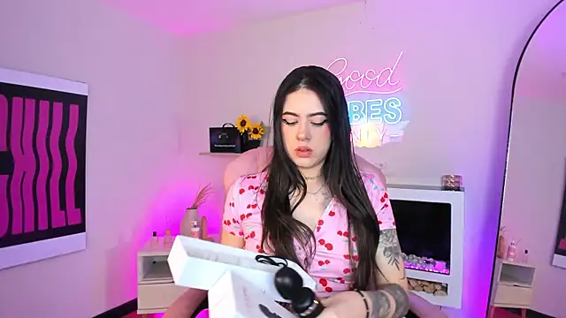 Alice Vixen online show from March 2026 12:06:02 PM